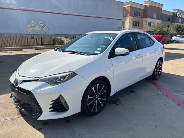 Used 2018 White Toyota SE image 1