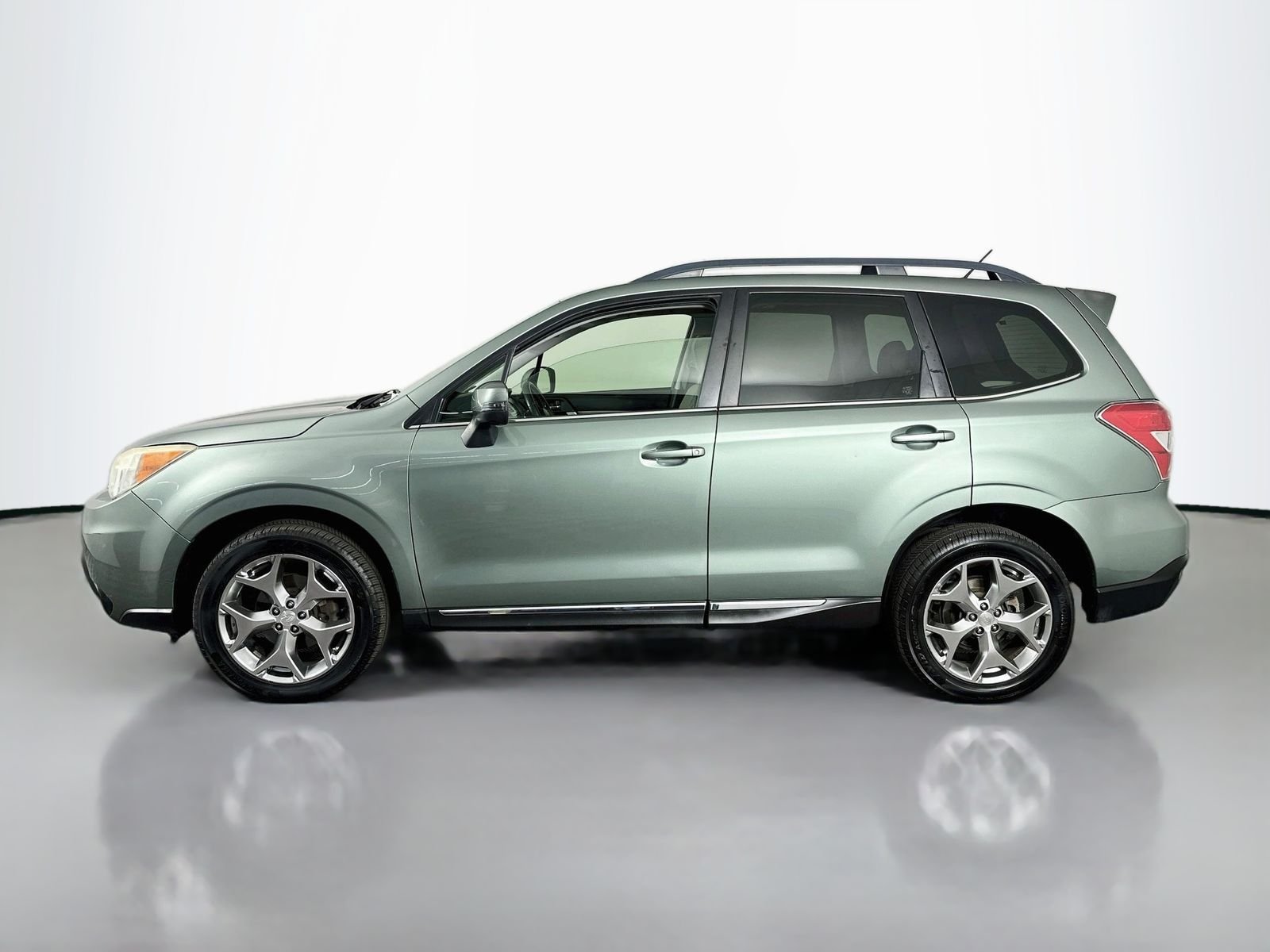 Used 2015 Jasmine Green Metallic Subaru 2.5i Touring image 3
