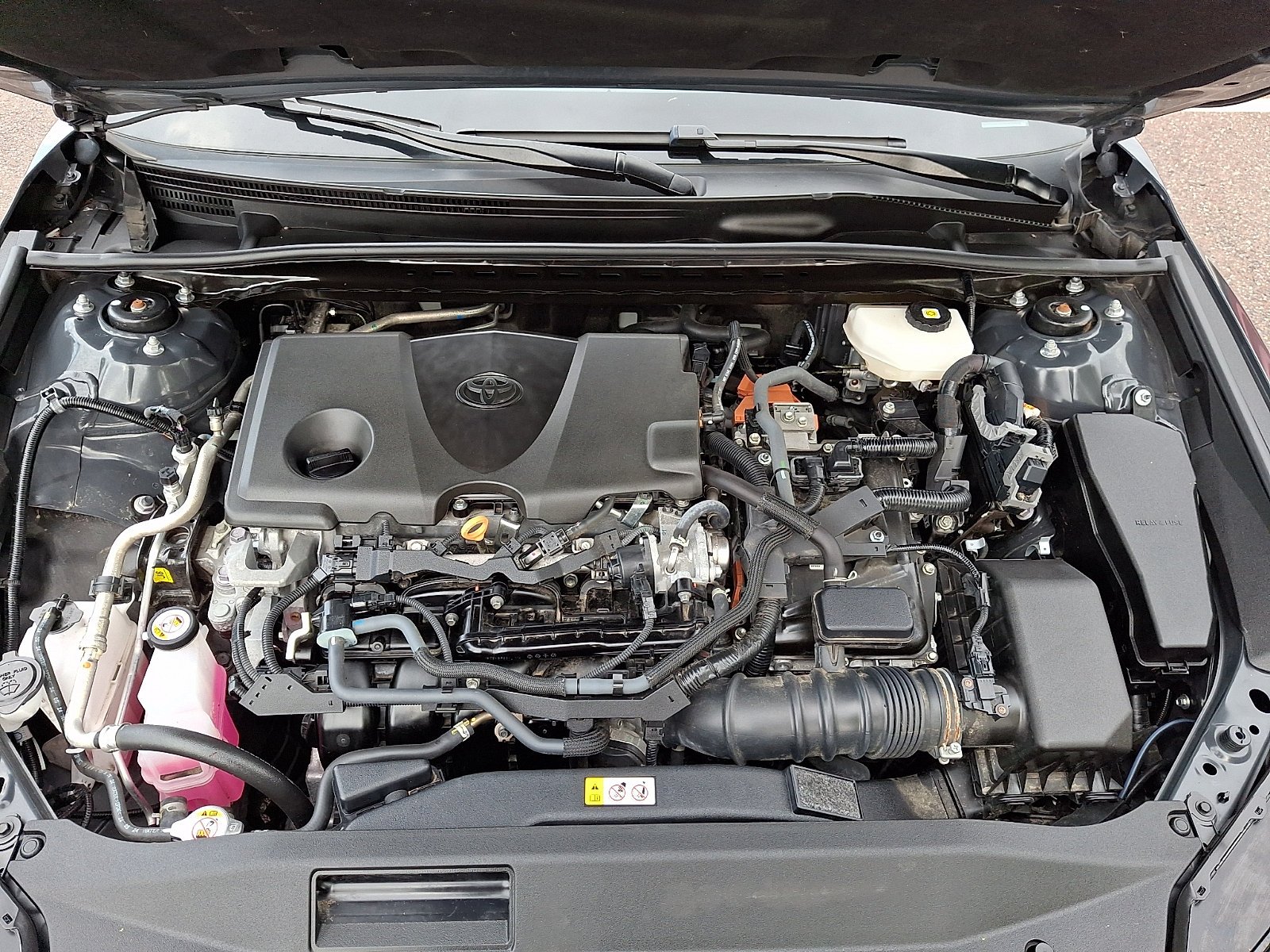 Used 2025 Underground Toyota LE image 27