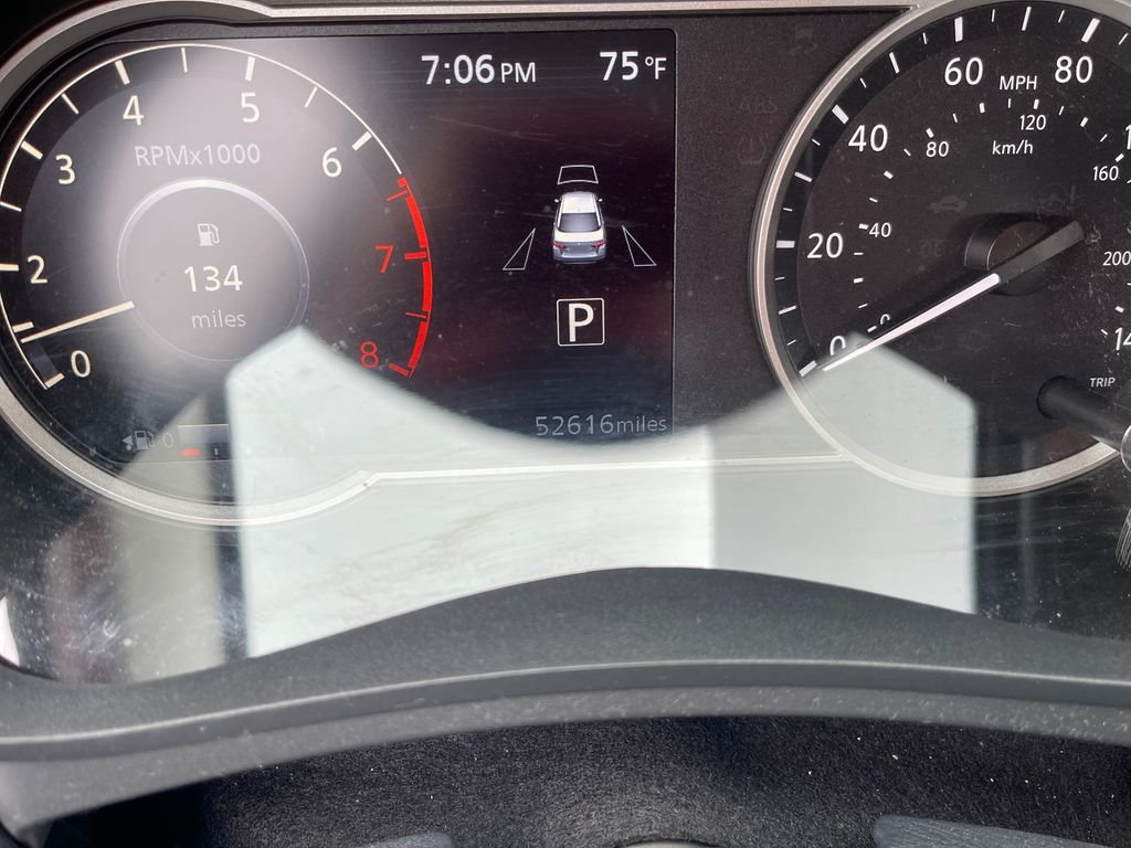 Used 2024 Black Nissan 1.6 SV image 19