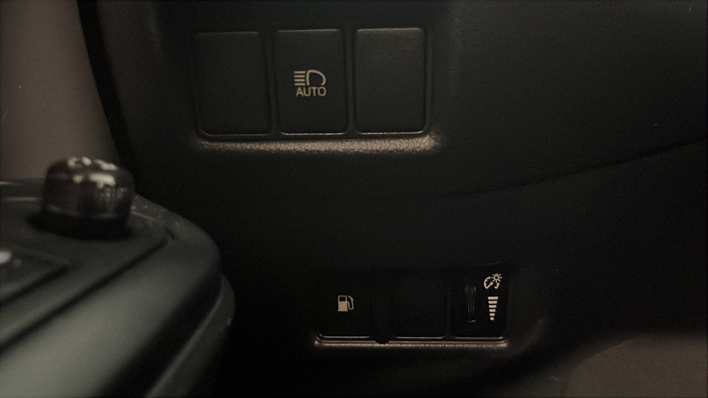 Used 2019 Red Toyota LE image 27