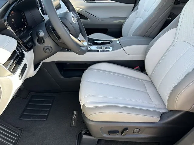 New 2027 GRAPHITE SHADOW INFINITI Luxe AWD image 20