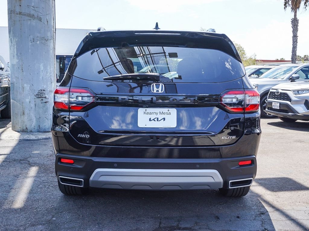 Used 2023 Black Honda Elite image 6