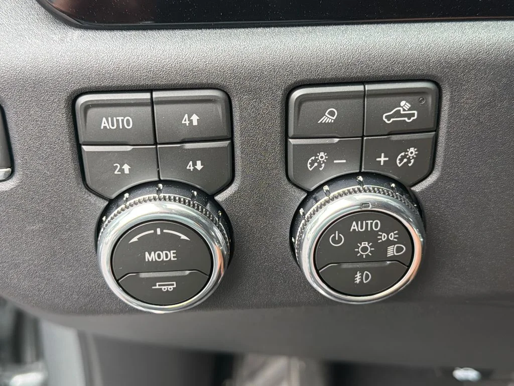2026 GMC Sierra 1500 SLT - Photo 33