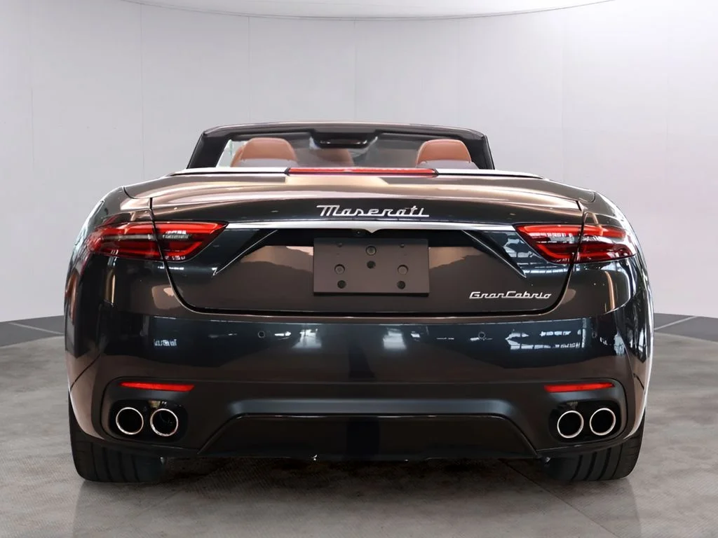 New 2026 Nero Assoluto Metallic Maserati Base image 6