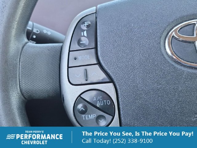 Used 2005 Silver Toyota Base image 14