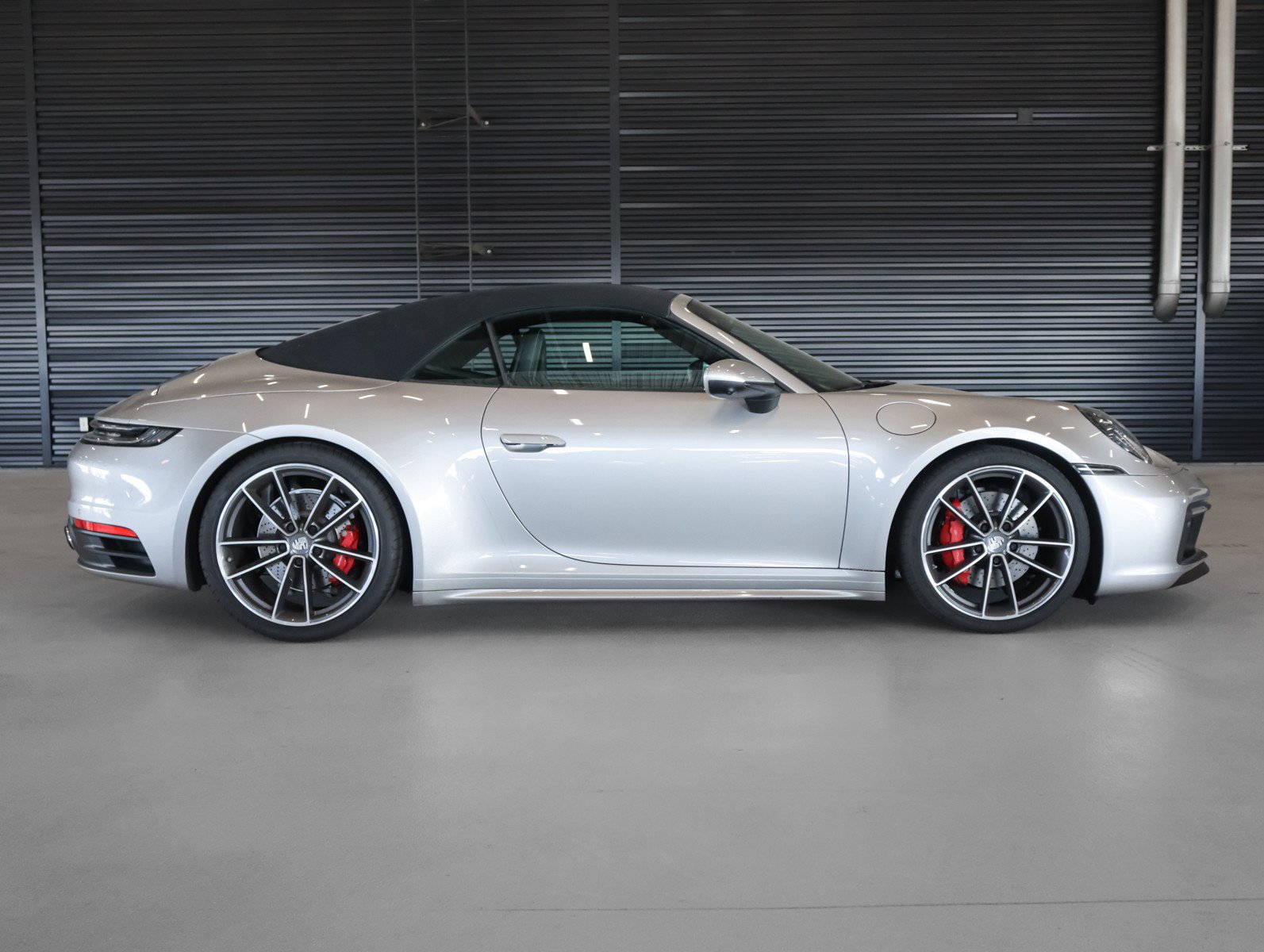 Certified Used 2021 Gt Silver Metallic Porsche Carrera 4S Cabriolet image 11