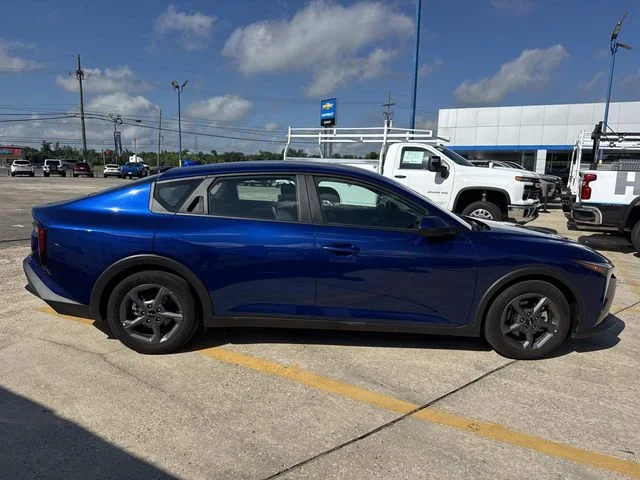 Used 2025 Blue Kia LXS image 7