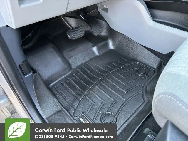 Used 2022 Silver Ford XLT image 27