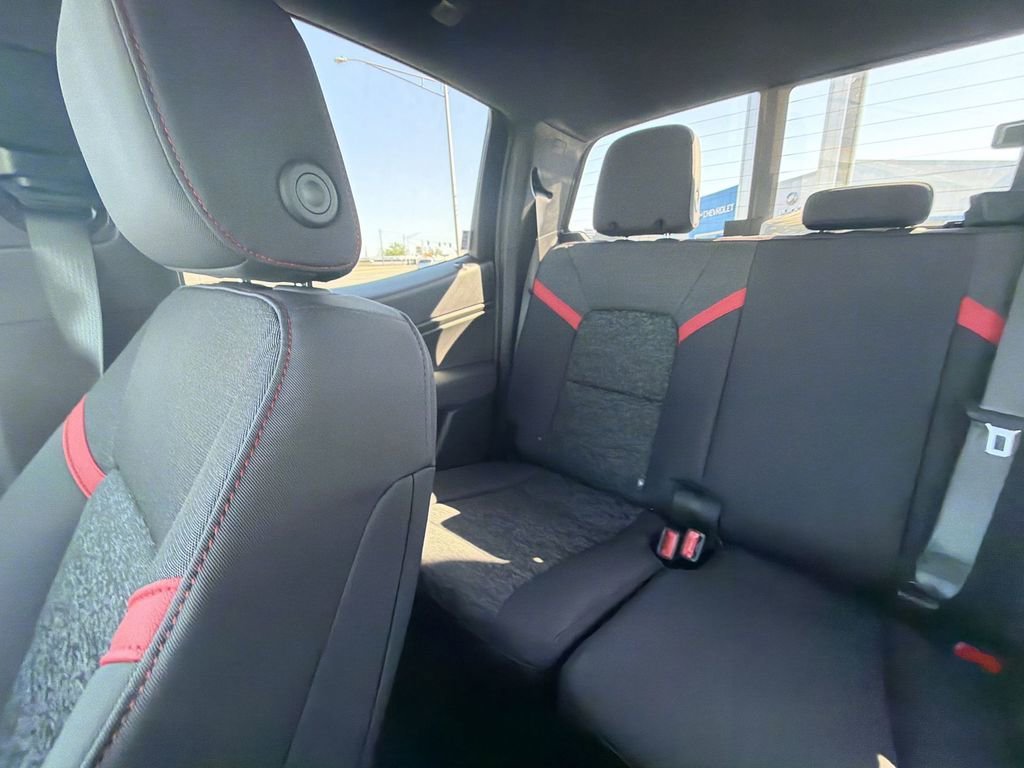 2026 Chevrolet Colorado Z71 - Photo 12