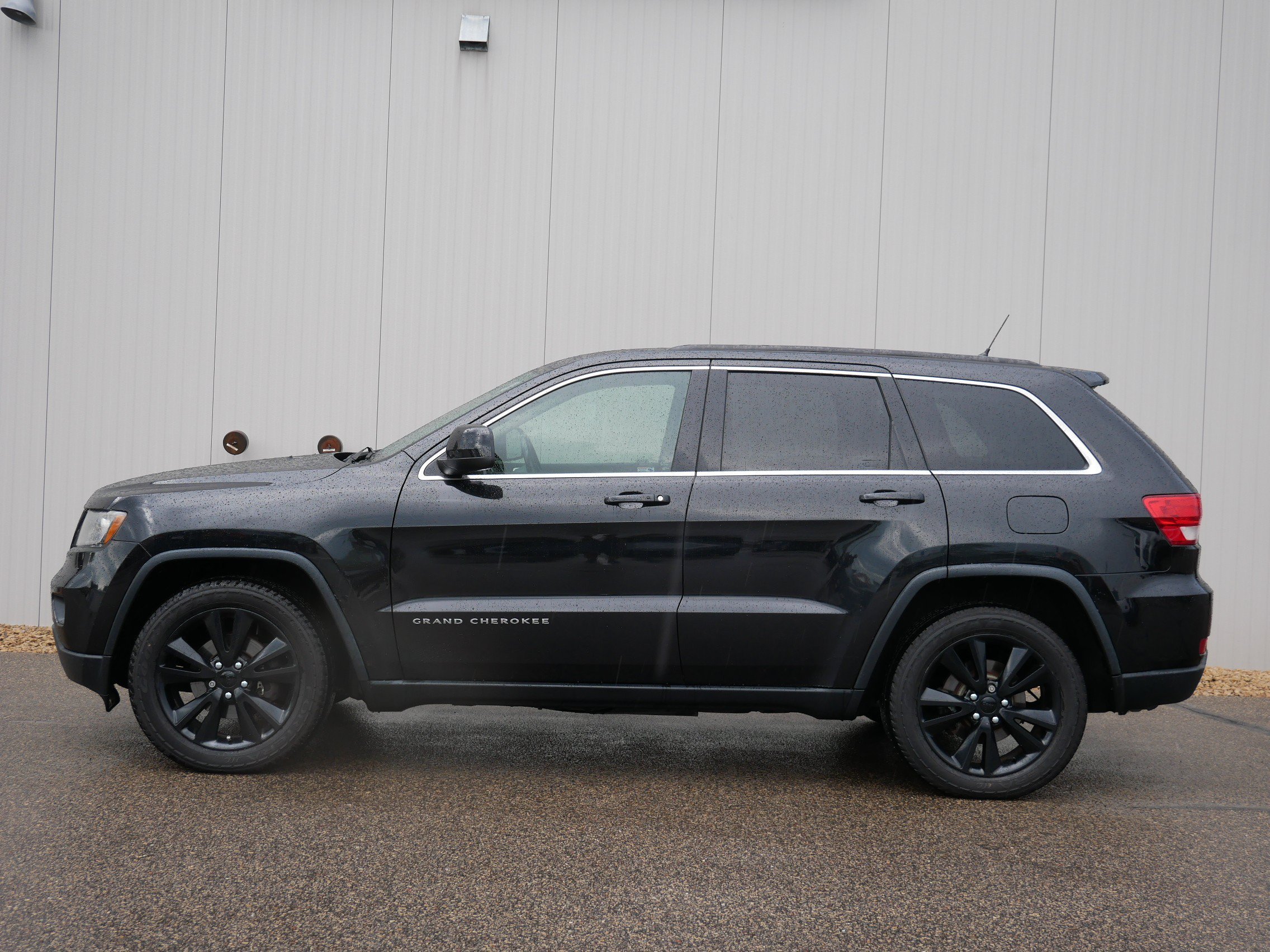 Used 2013 Jeep Grand Cherokee Laredo Altitude with VIN 1C4RJFAT0DC598935 for sale in Hastings, MN