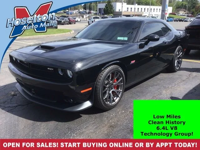 2016 Dodge Challenger SRT 392's photo