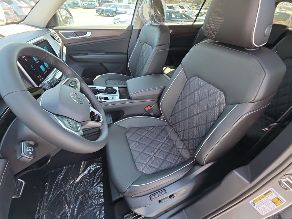 2026 Volkswagen Atlas SEL Premium R-Line - Photo 14