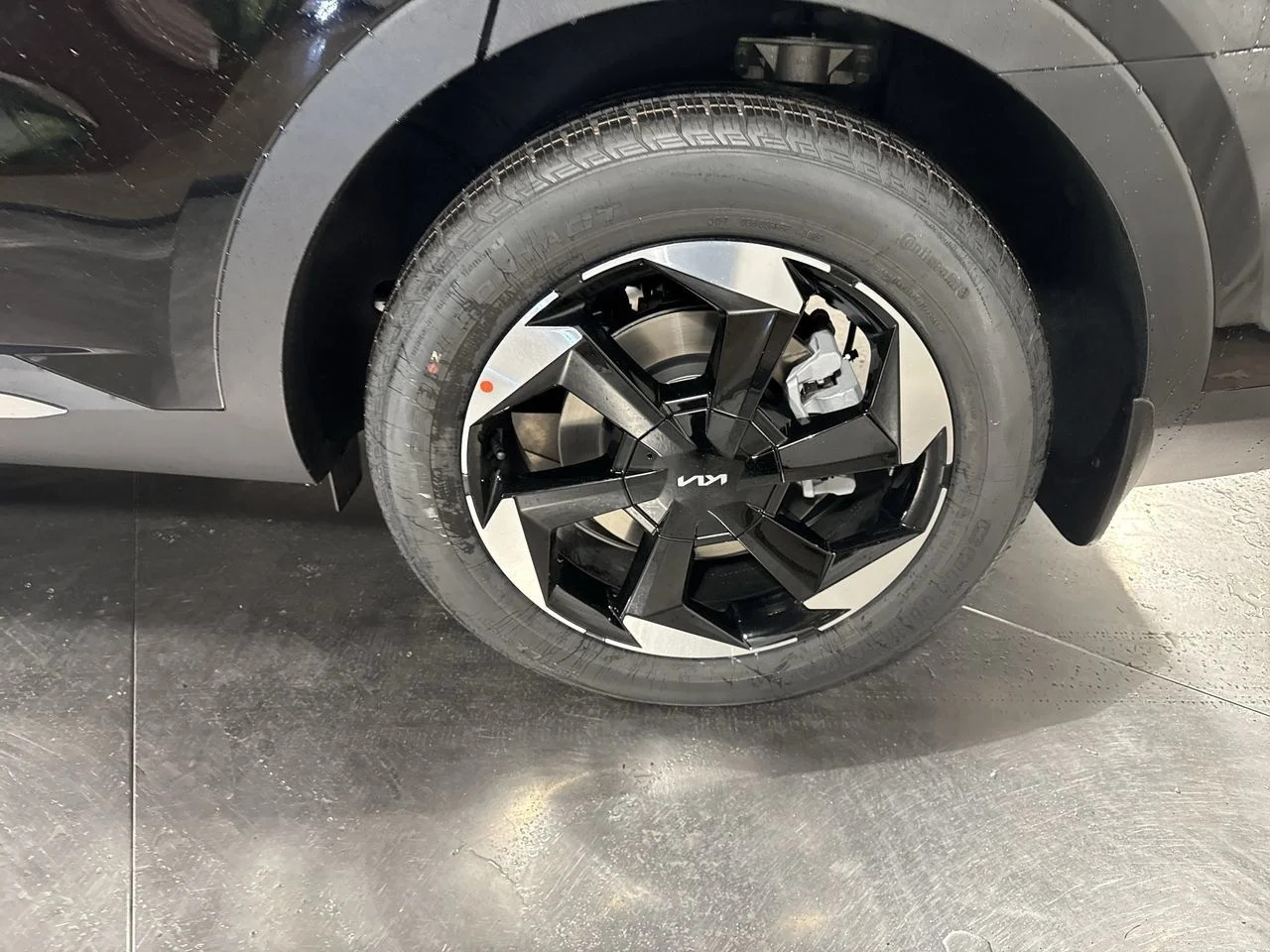 New 2026 Aurora Black Kia EX image 15