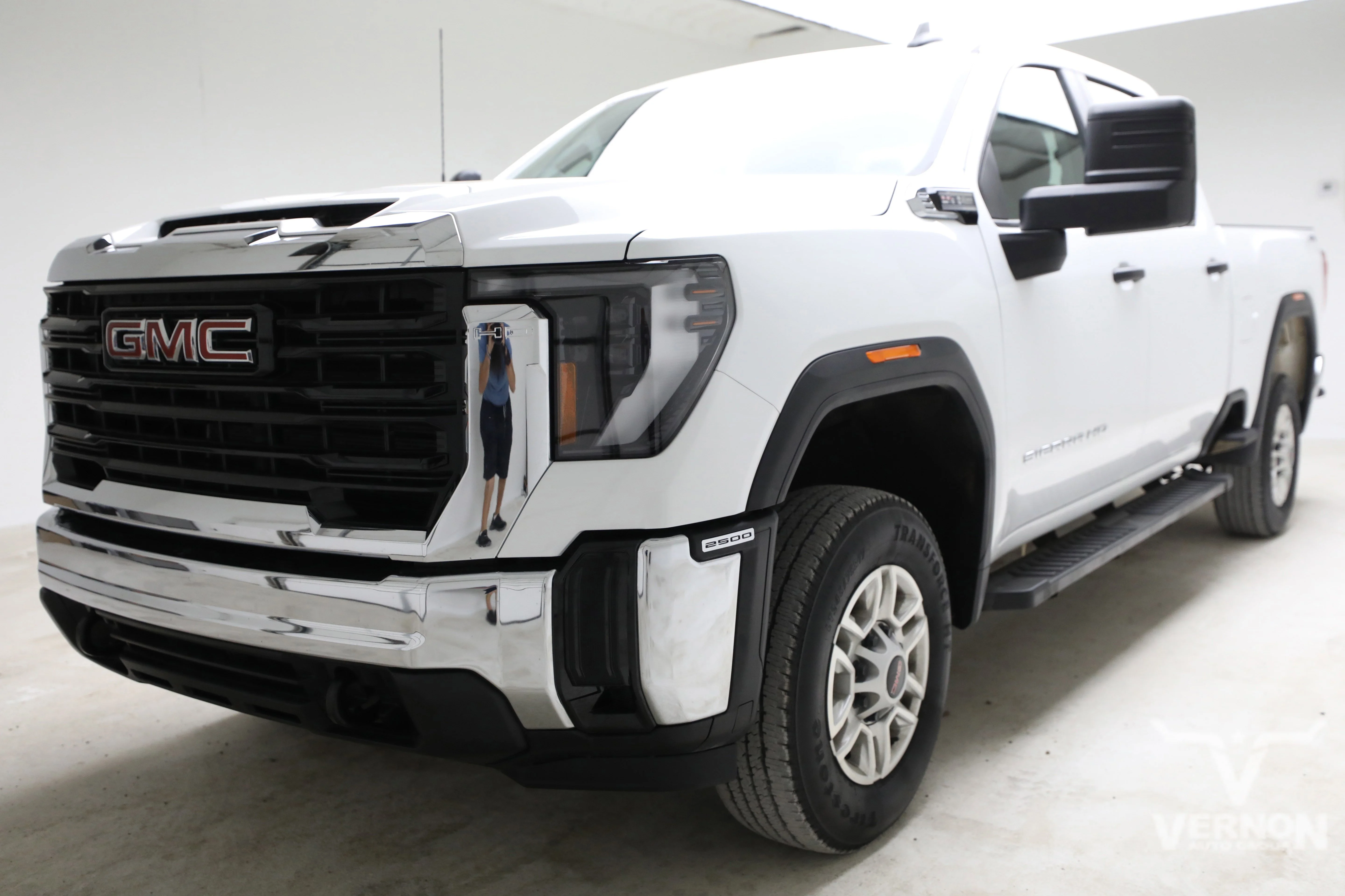 2025 GMC Sierra 4WD Crew Cab Standard Box Pro's photo