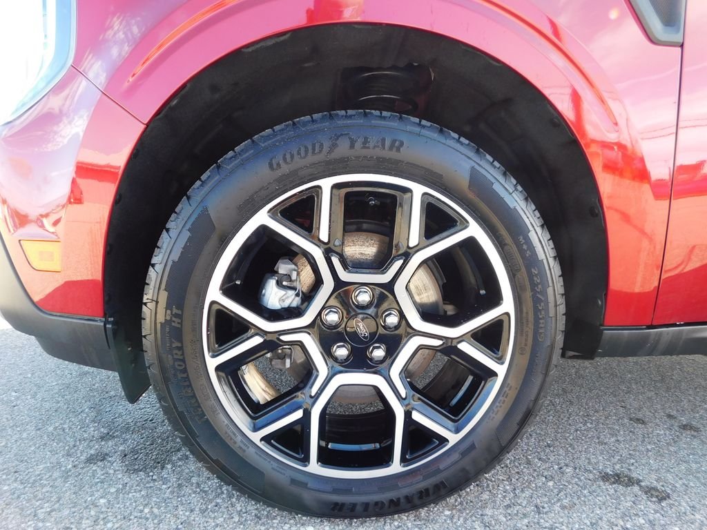 Used 2026 Red Ford Lariat image 16