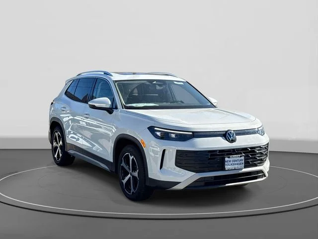 2026 Volkswagen Tiguan 2.0T SE's photo
