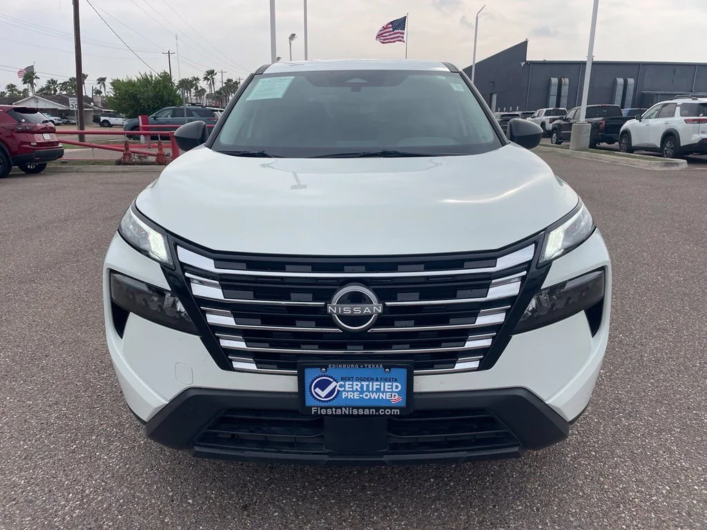 Used 2025 White Nissan S image 2