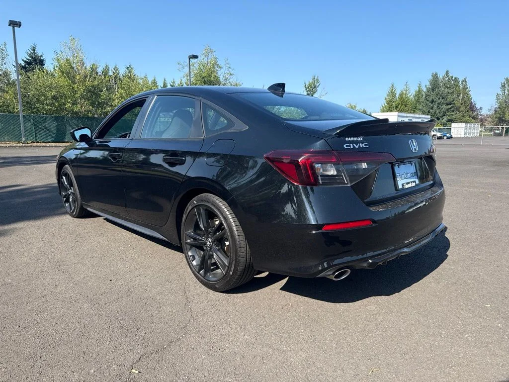 Used 2025 Crystal Black Pearl Honda  image 5