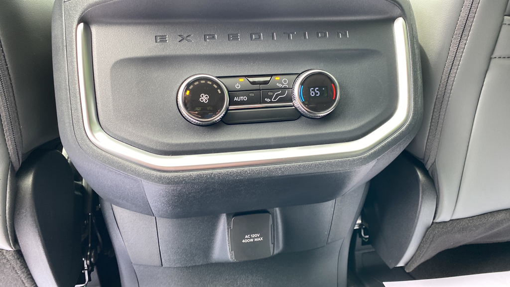 New 2026 Glacier Gray Metallic Tri-Coat Ford Active image 34