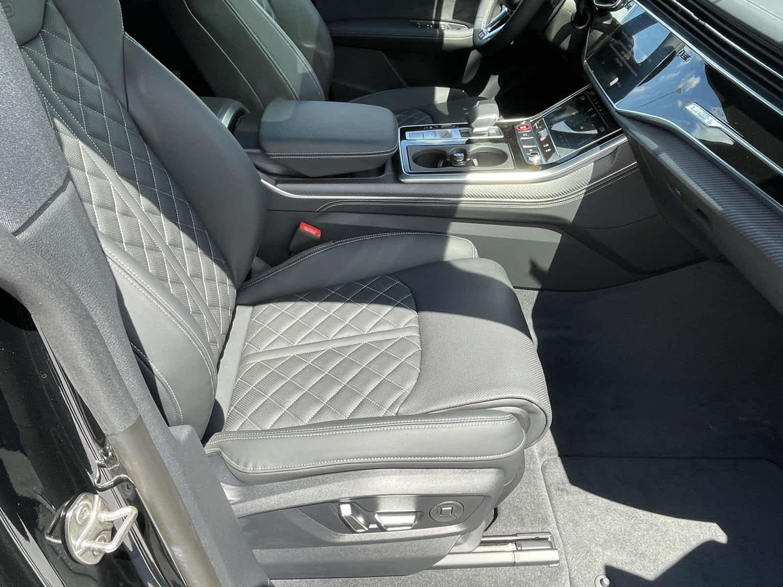 New 2026 0E0E/Black Audi Premium Plus image 21