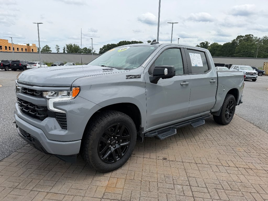 Used 2024 Slate Gray Metallic Chevrolet RST image 3