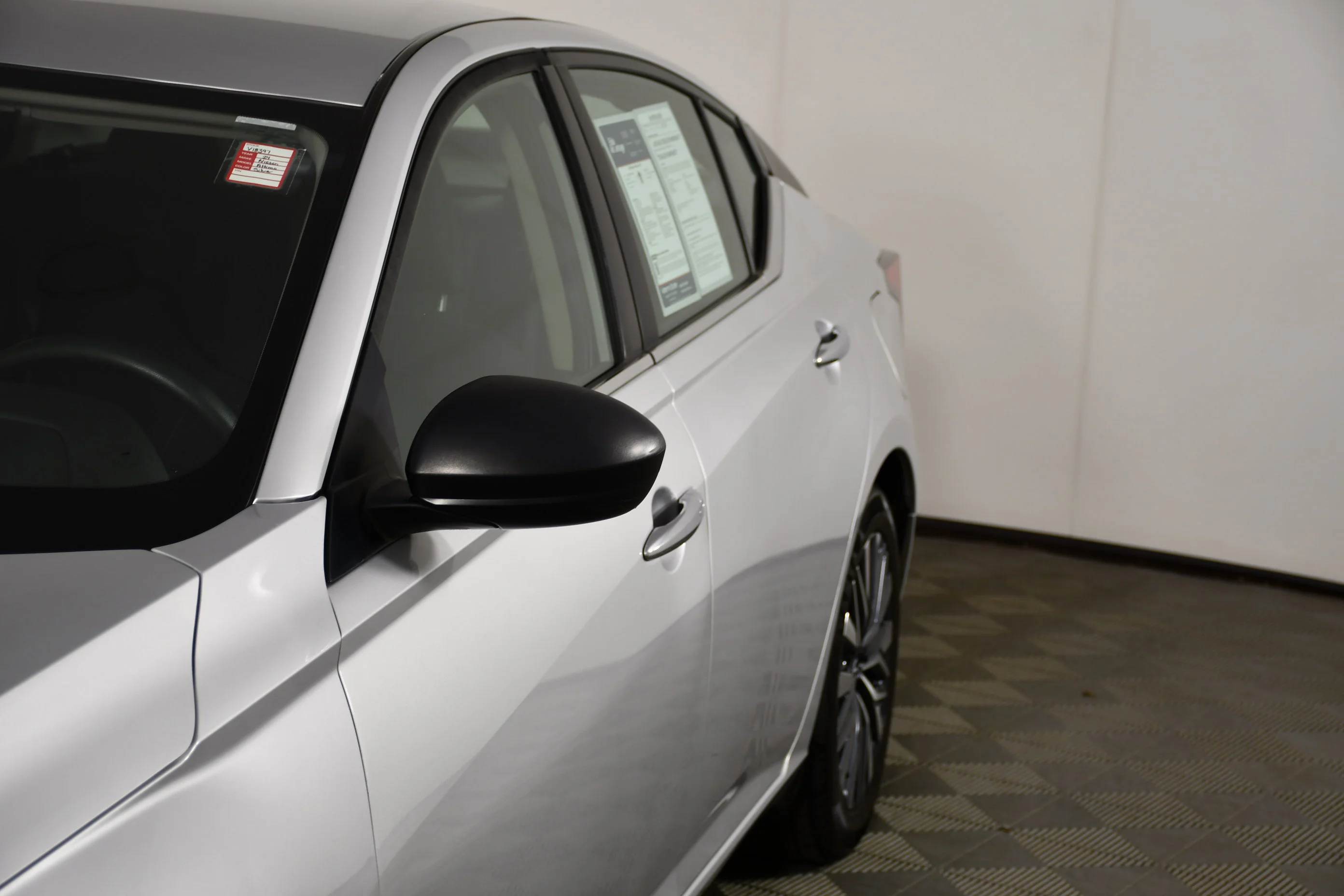 Used 2024 Brilliant Silver Metallic Nissan 2.5 SV image 13