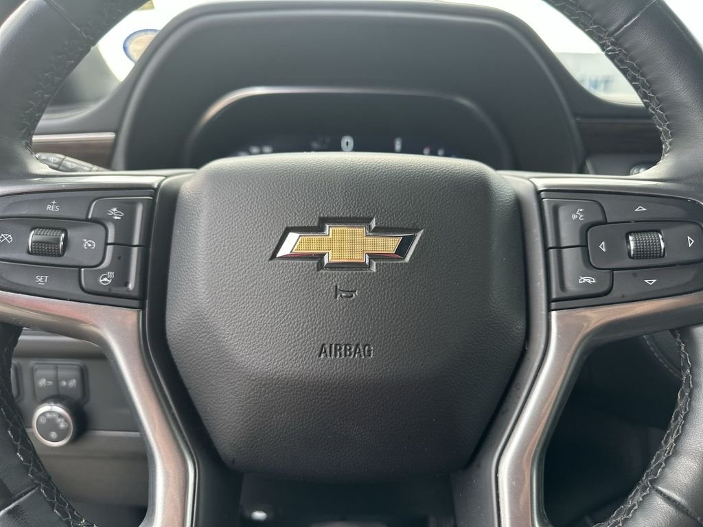 Used 2024 Black Chevrolet Premier image 22