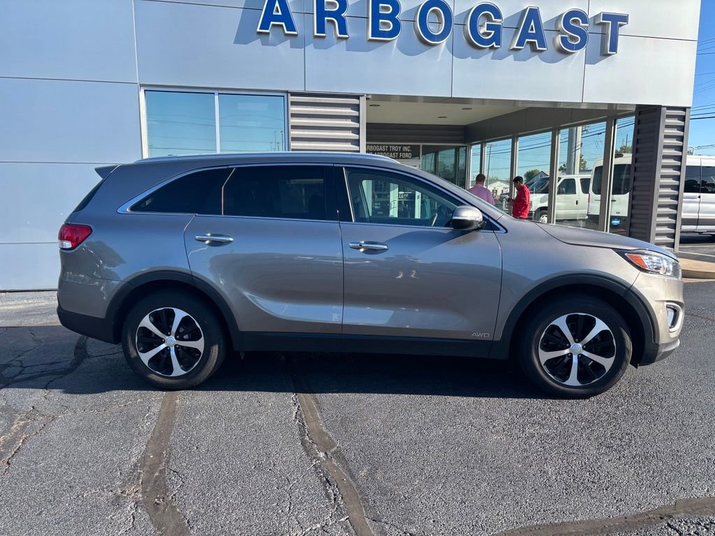 Used 2018 Titanium Silver Kia EX image 4