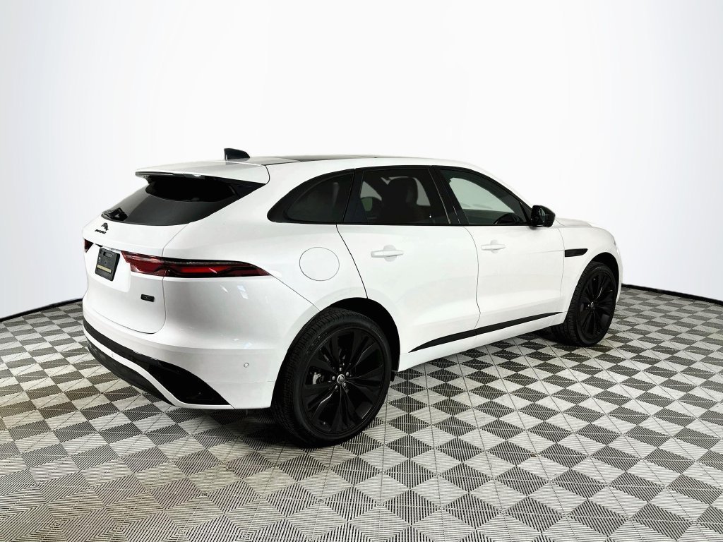 2026 Jaguar F-Pace R-Dynamic S - Photo 7