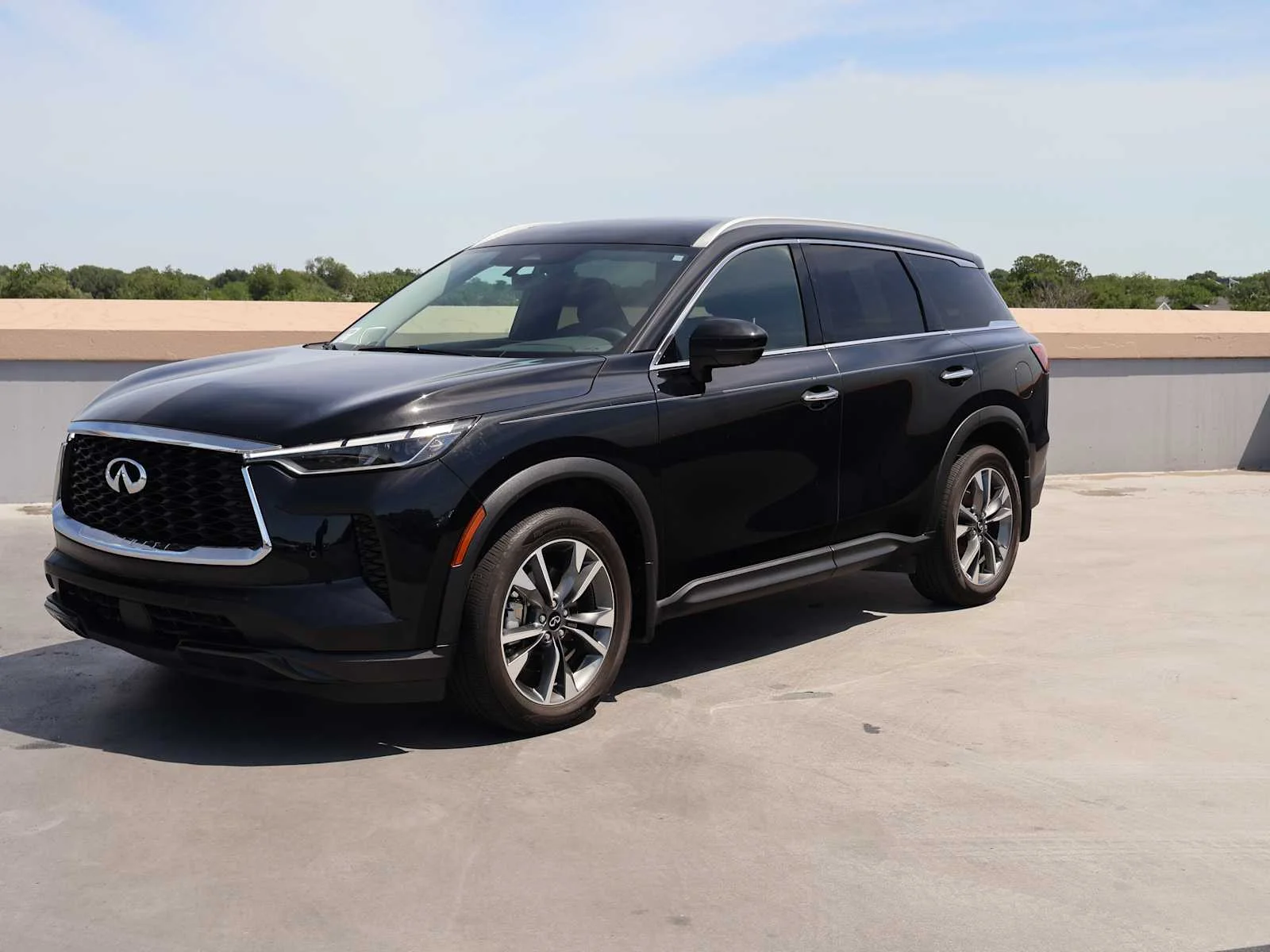 2025 INFINITI QX60 LUXE