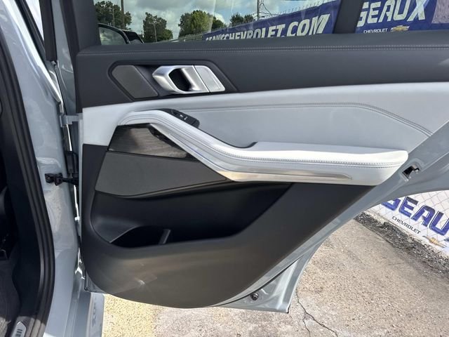 Used 2026 Gray BMW sDrive40i image 22