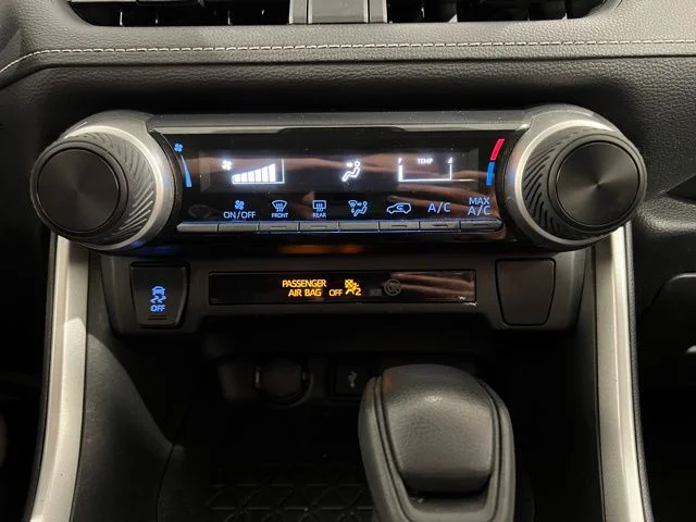 Used 2020 Blue Toyota LE image 14