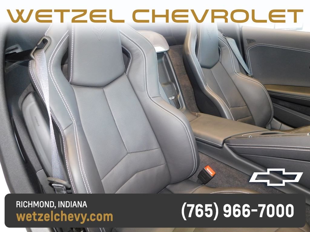 Used 2023 White Chevrolet Stingray image 17