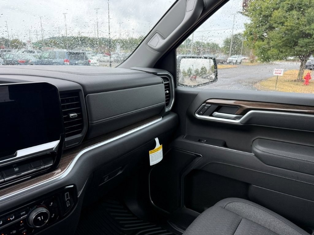 2026 Chevrolet Silverado 1500 LT - Photo 16