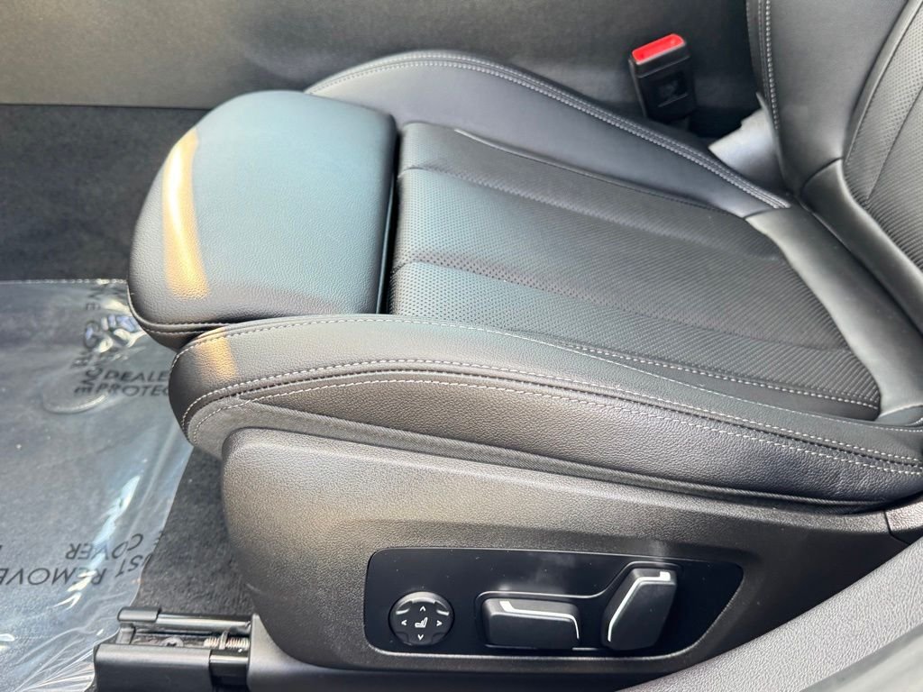 Used 2024 Gray BMW 330i xDrive image 20