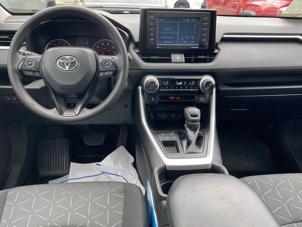 Used 2021 White Toyota XLE image 9
