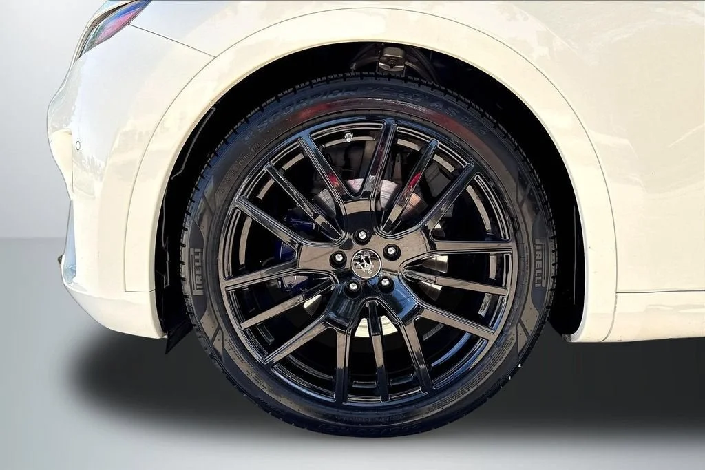 Used 2022 Bianco Maserati GT image 34