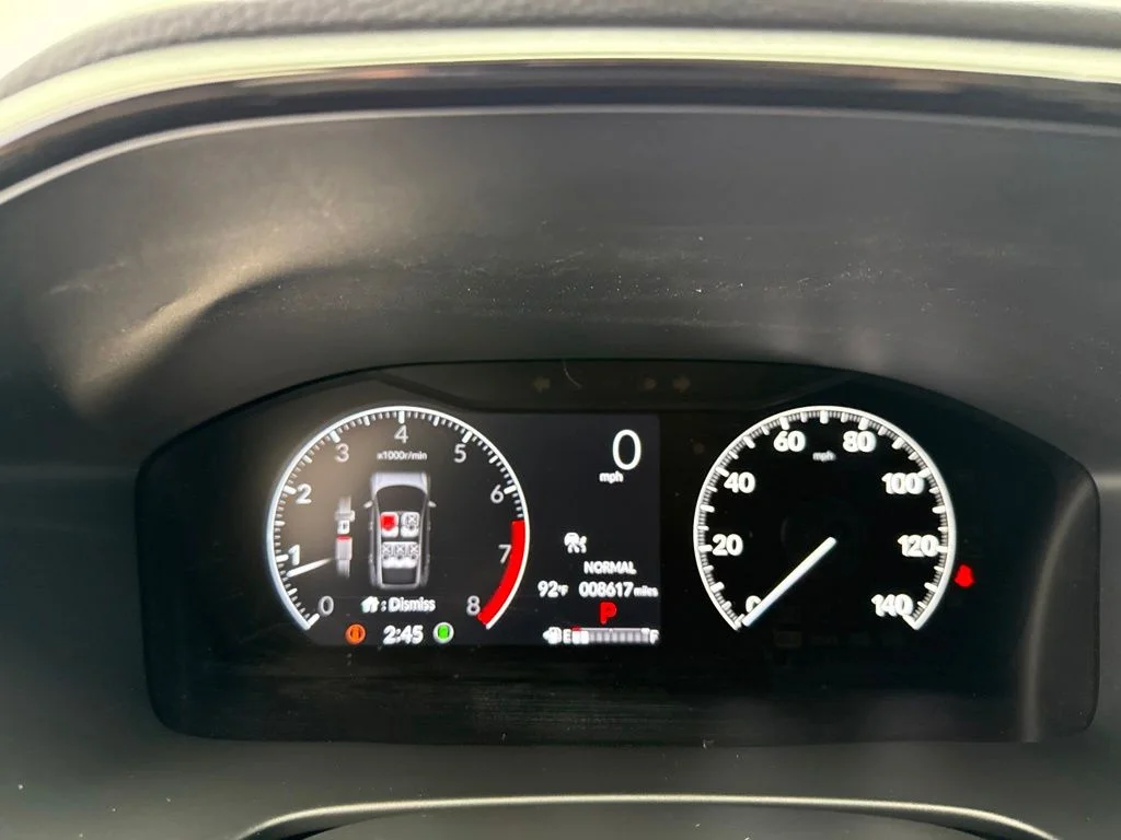 Used 2025 Silver Honda EX-L image 26