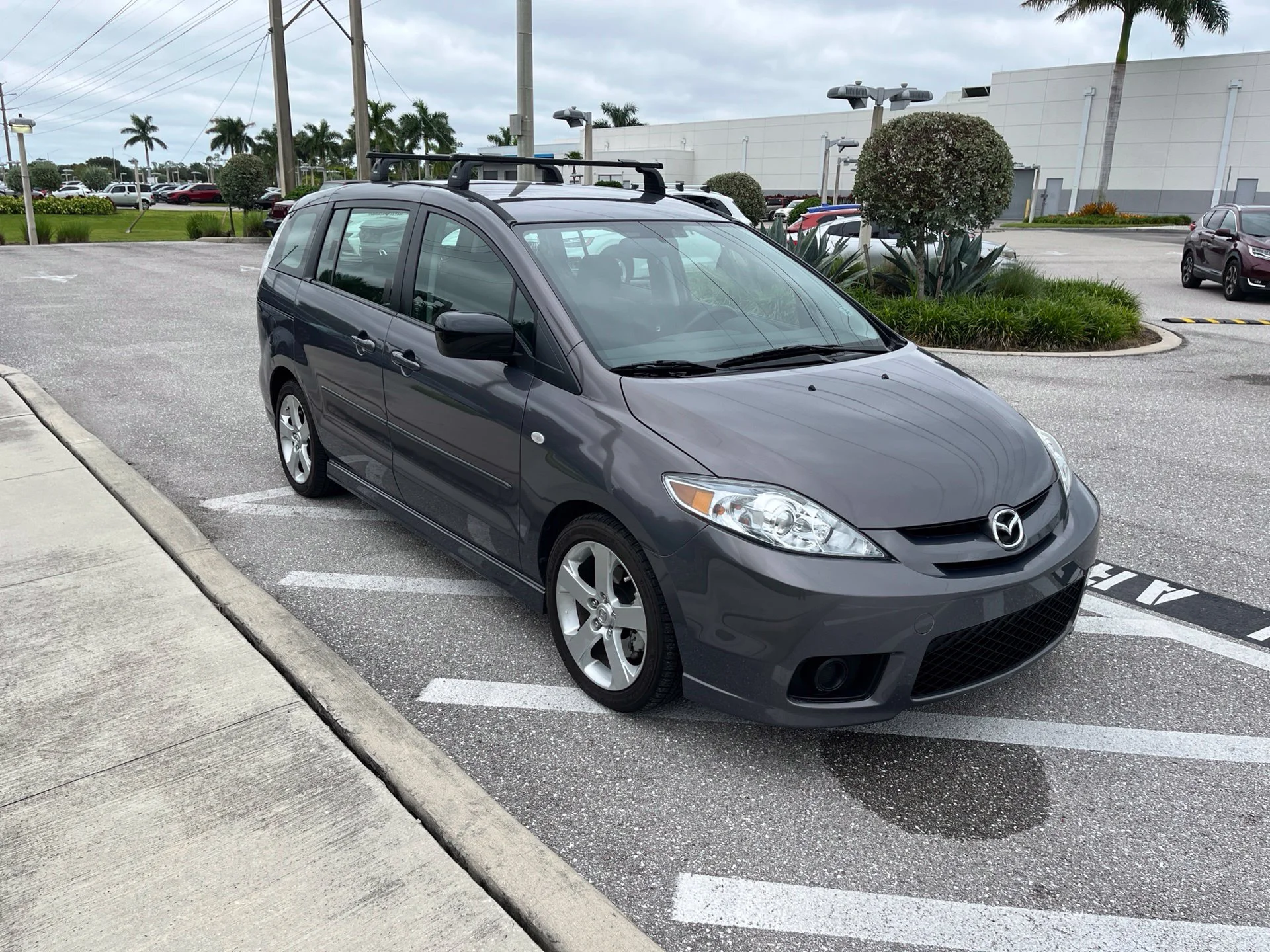 Used 2007 Galaxy Gray Mica Mazda Sport image 6