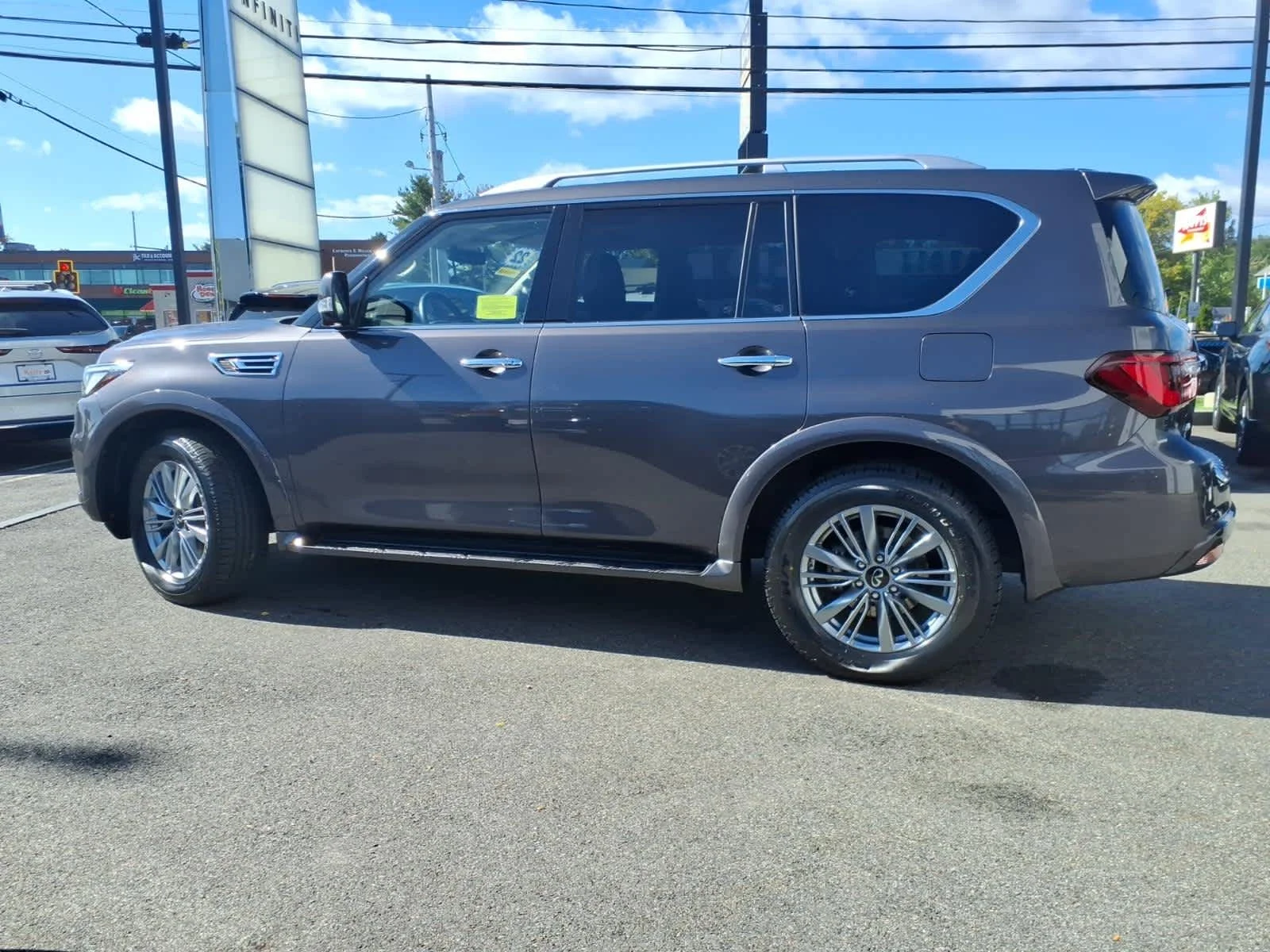 Certified Used 2022 Anthracite Gray INFINITI LUXE image 8