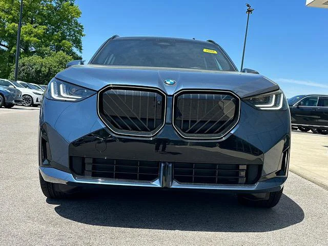 New 2026 Arctic Race Blue metallic BMW 30 xDrive image 2