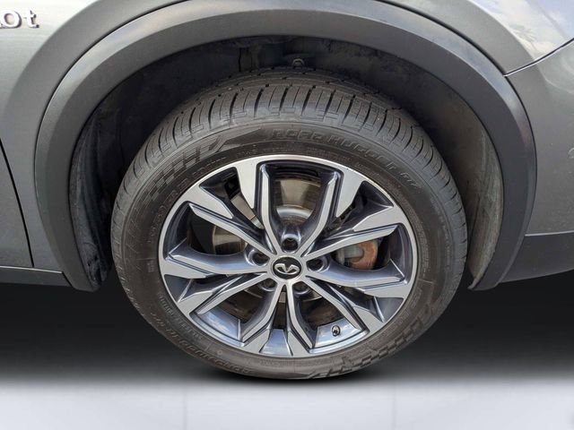 Used 2017 Gray INFINITI Premium image 10