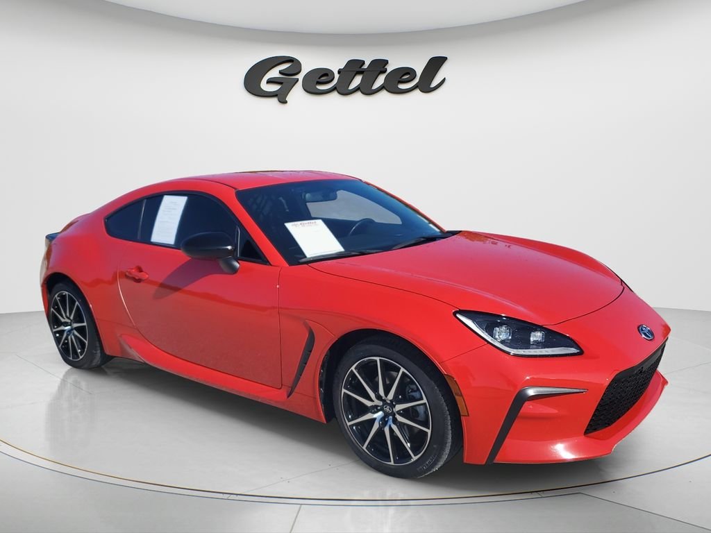Certified Used 2023  Toyota Base image 3