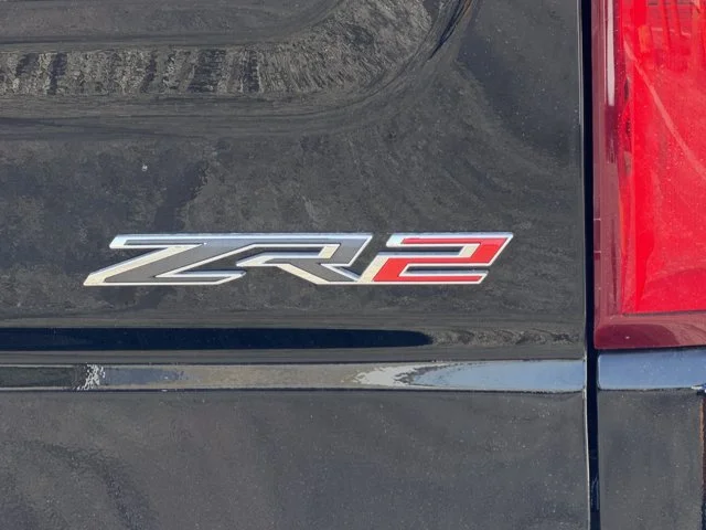 2026 Chevrolet Silverado 1500 ZR2 - Photo 8