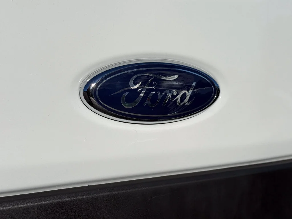 Used 2025  Ford T250 image 10