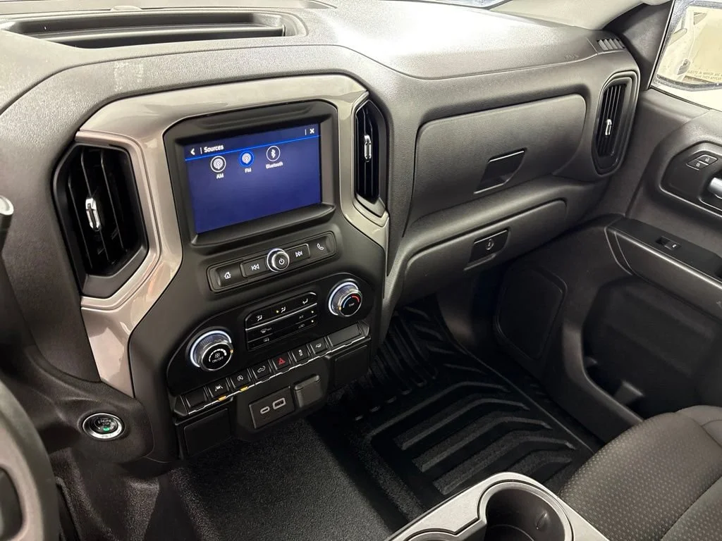 Certified Used 2025 Summit White Chevrolet WT image 31