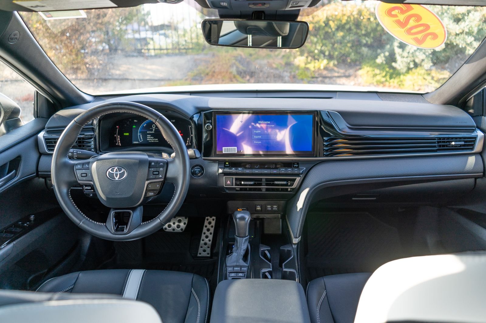 Used 2025 Ice Toyota SE image 21