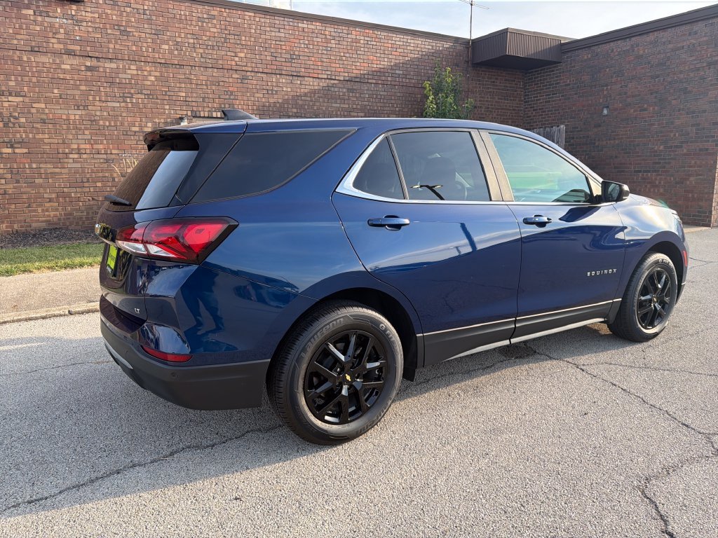 Used 2023 BLUE GLOW METALLIC Chevrolet LT image 5
