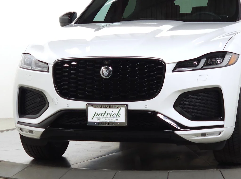 Used 2026 White Jaguar P250 R-Dynamic S image 13